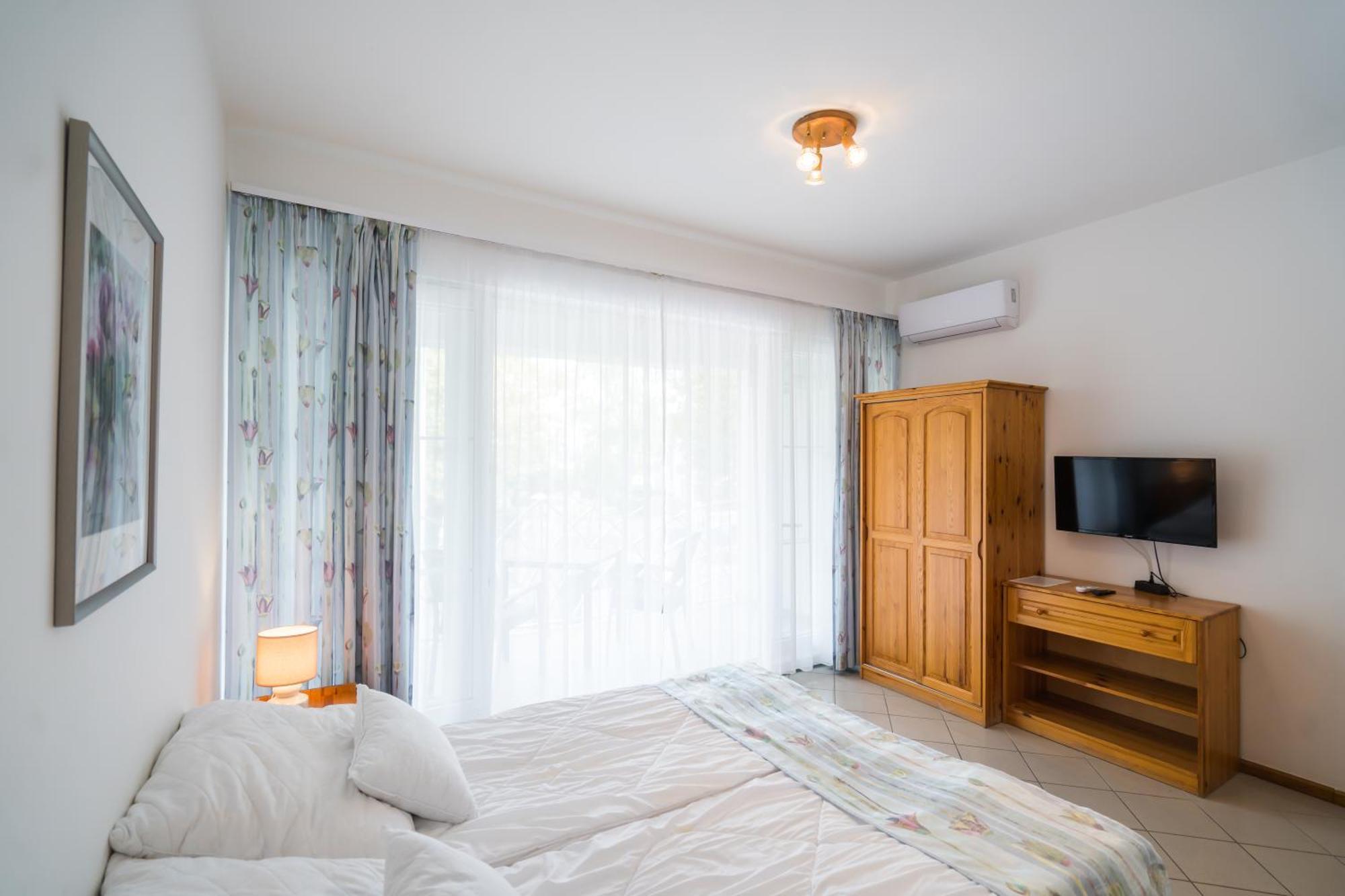 Gyorfi Apartmanhaz ซามาร์ดี ภายนอก รูปภาพ